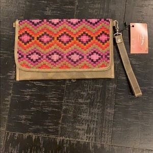 Clutch/wristlet purse handmade from Guatemala